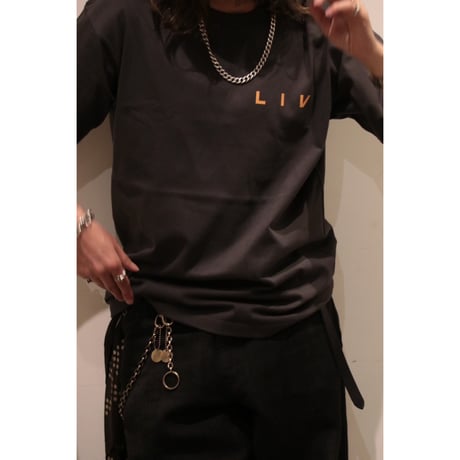 L I V runding : KEY CHAIN