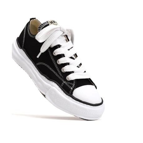 Maison MIHARA YASUHIRO : "PETERSON" OG Sole Canvas Low-top Sneaker