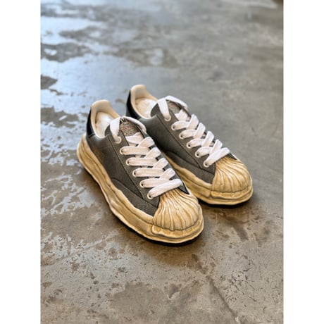 Maison MIHARA YASUHIRO : "BLAKEY" OG Sole Vintage Leather  Low-top Sneaker