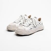 Maison MIHARA YASUHIRO :- PETERSON 23 - original sole embellished canvas Low-Top sneakers