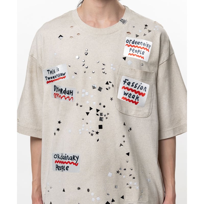 Maison MIHARA YASUHIRO : Embellished Sticker T-