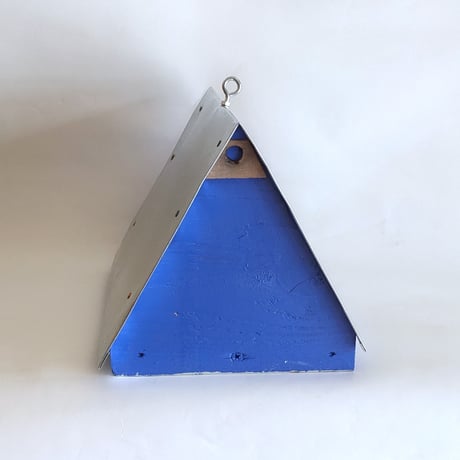 nakaban：立体「sankaku」（鳥の巣箱/青）