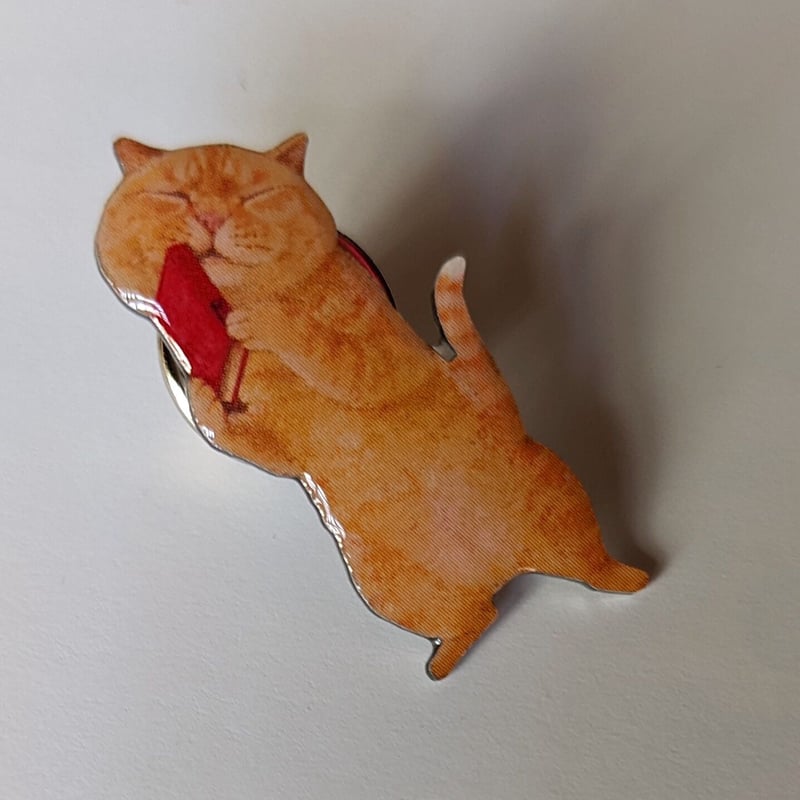 ねこはるすばん』（町田尚子）ピンバッジ | nowaki