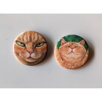 町田尚子：ねこはるすばん缶バッジ2種類