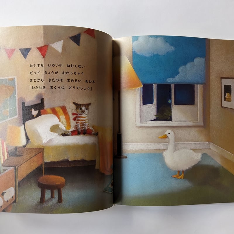 小林牧牛氏作品　猫と小鳥　本の上でお昼寝 小林牧牛氏作品 猫と小鳥 本の上でお昼寝