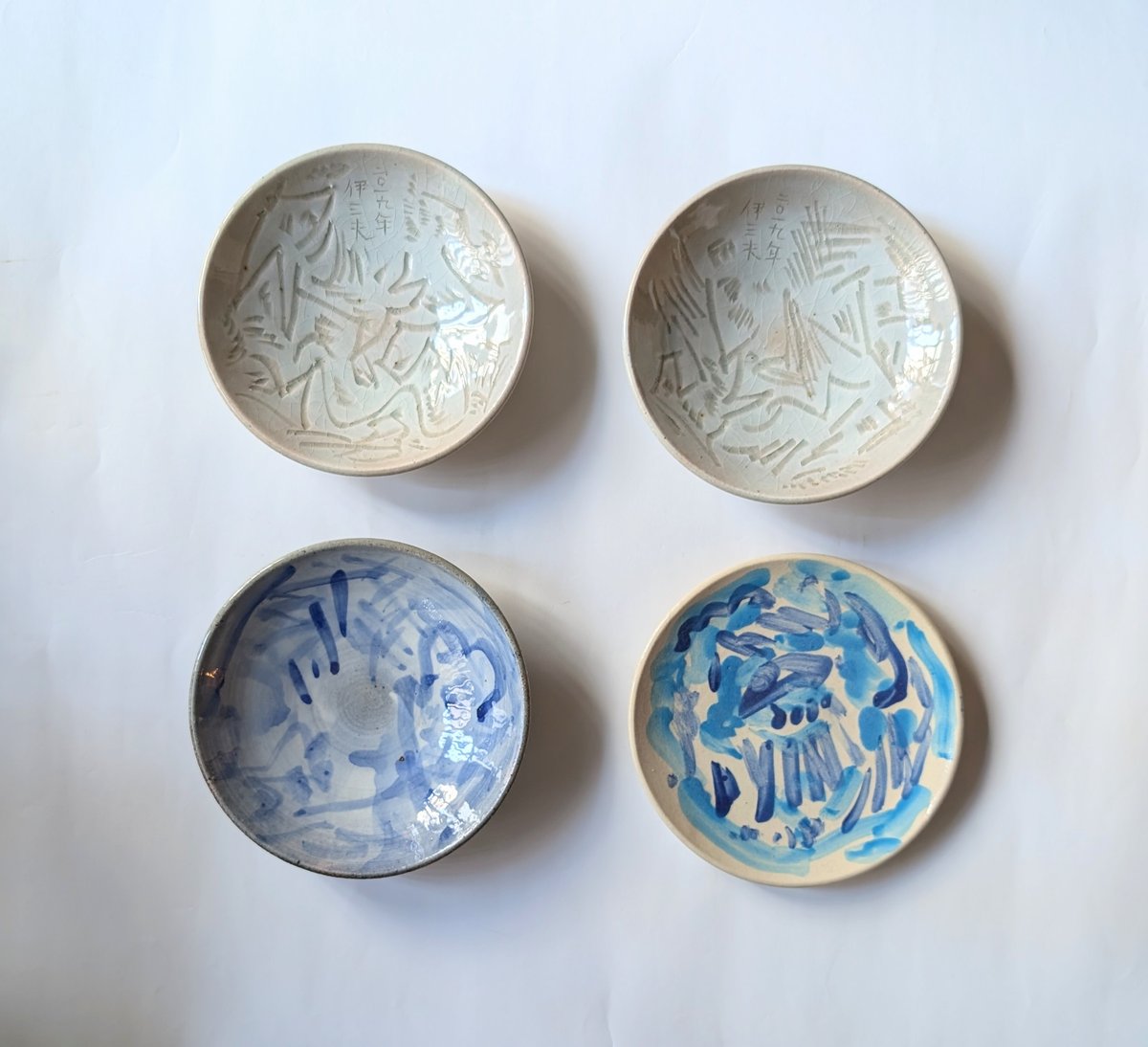 牧野伊三夫絵付皿：白＋紺 | nowaki