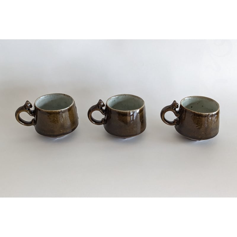 鈴木稔：猫取手マグカップ（小） 茶 | nowaki