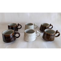 鈴木稔：猫取手マグカップ（小）
