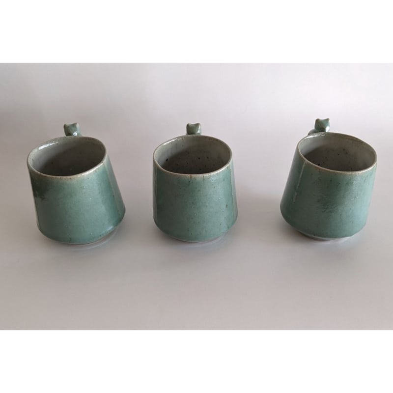 鈴木稔：猫取手マグカップ（大） 緑 | nowaki