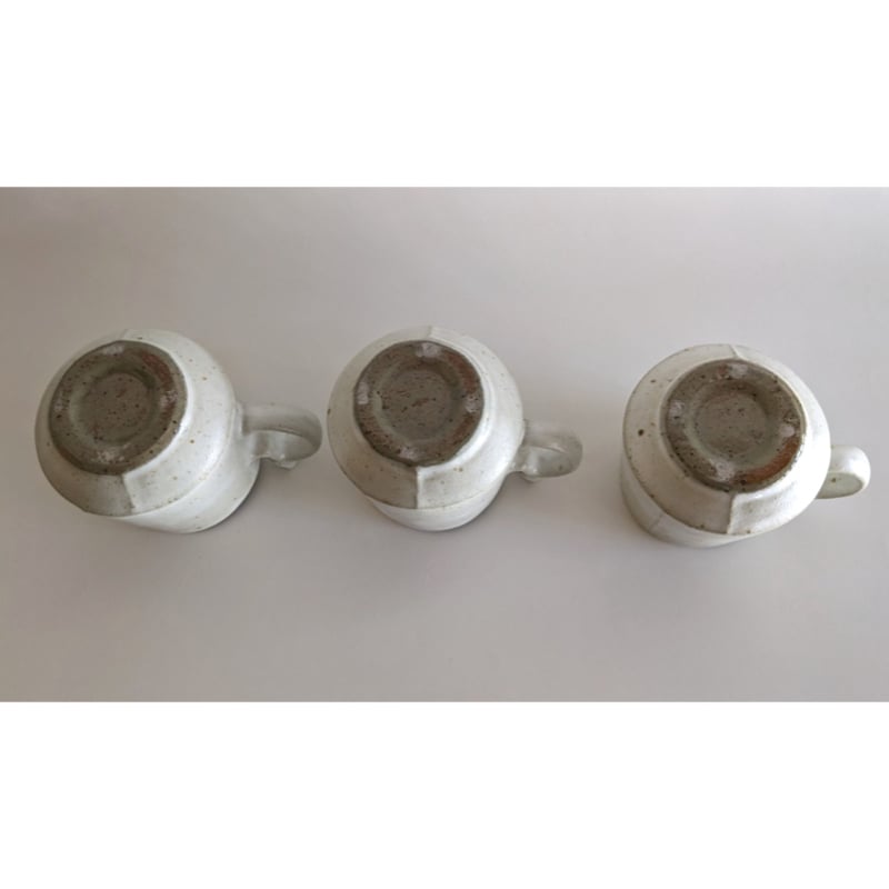 鈴木稔：猫取手マグカップ（大） 白 | nowaki