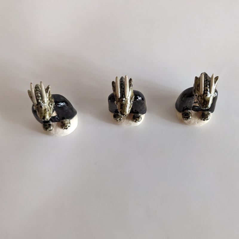 山極千真沙：落語家（干支縁起物「辰」） | nowaki