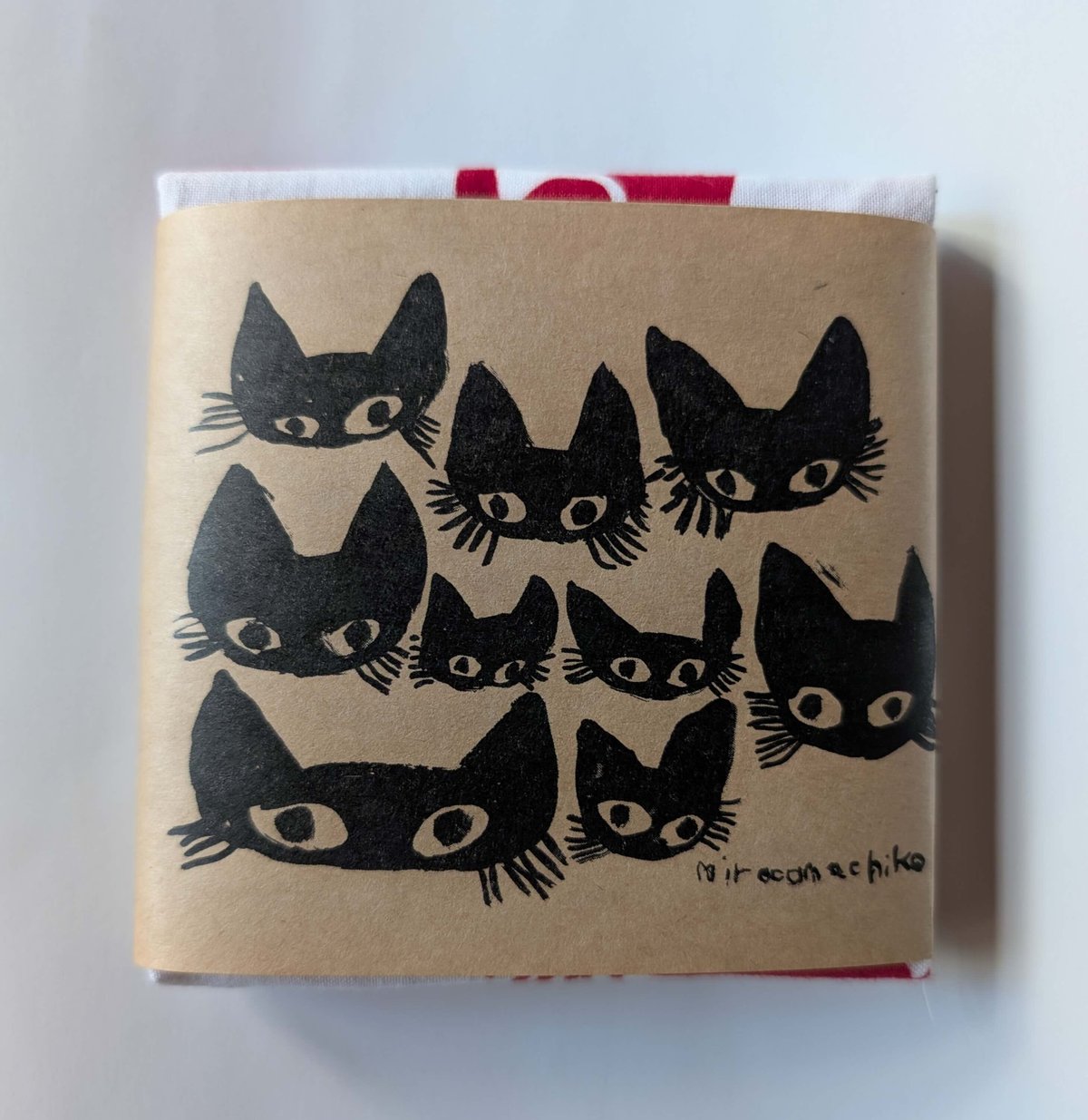 ミロコマチコ：手ぬぐい「cat!cat!cat!」（朱赤） | nowaki