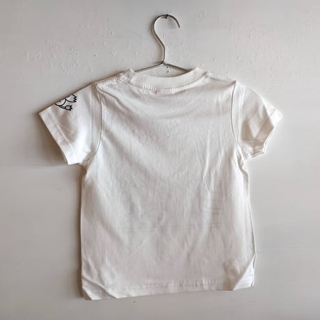 unpis：Tシャツ『アチャチャをつかまえろ！』（KIDS/白）