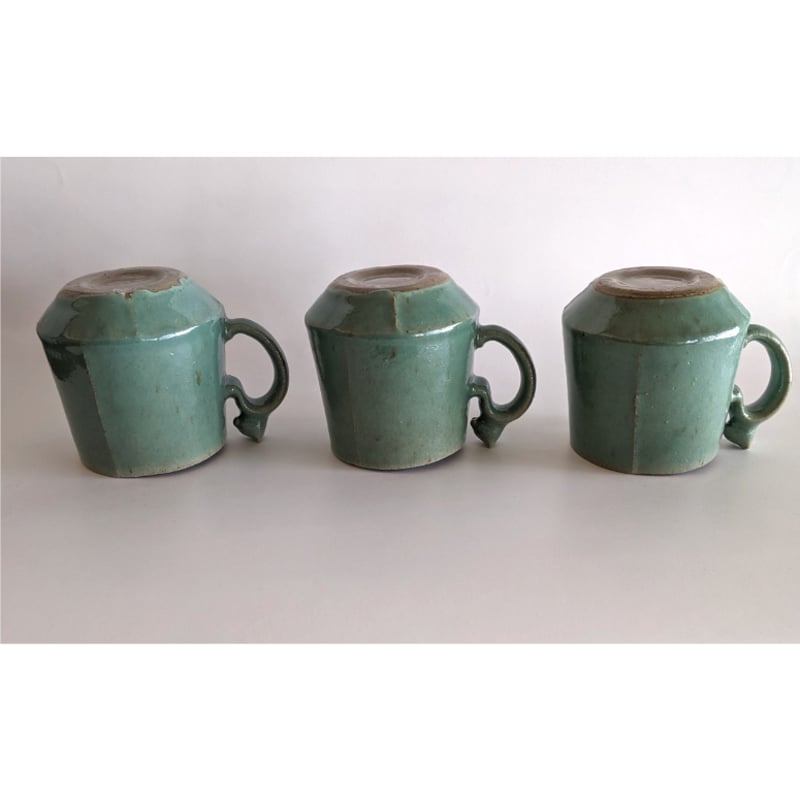 鈴木稔：猫取手マグカップ（大） 緑 | nowaki