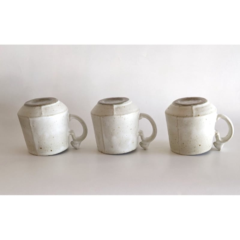 鈴木稔：猫取手マグカップ（大） 白 | nowaki