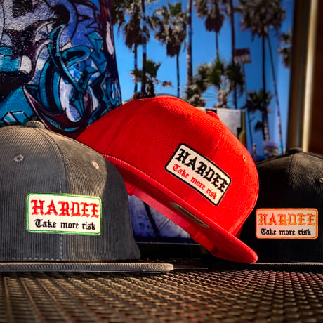 HARDEE "TAKE MORE"-CORDUROY CAP RED/GRAY/BLACK