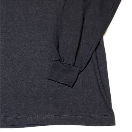 "KOUNE"-LONGSLEEVE T-SHIRT BLACK