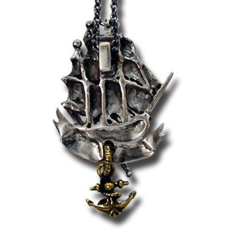 SHIPS NECKLACE