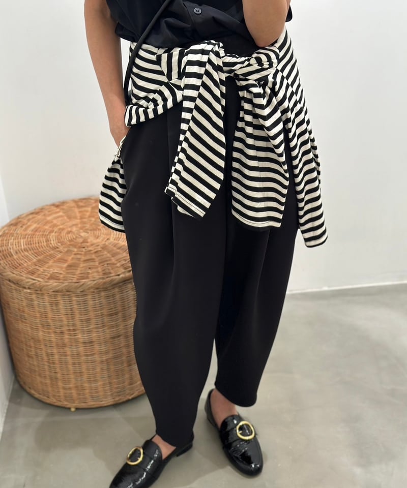 TOMIYAN pants | Un sourire.