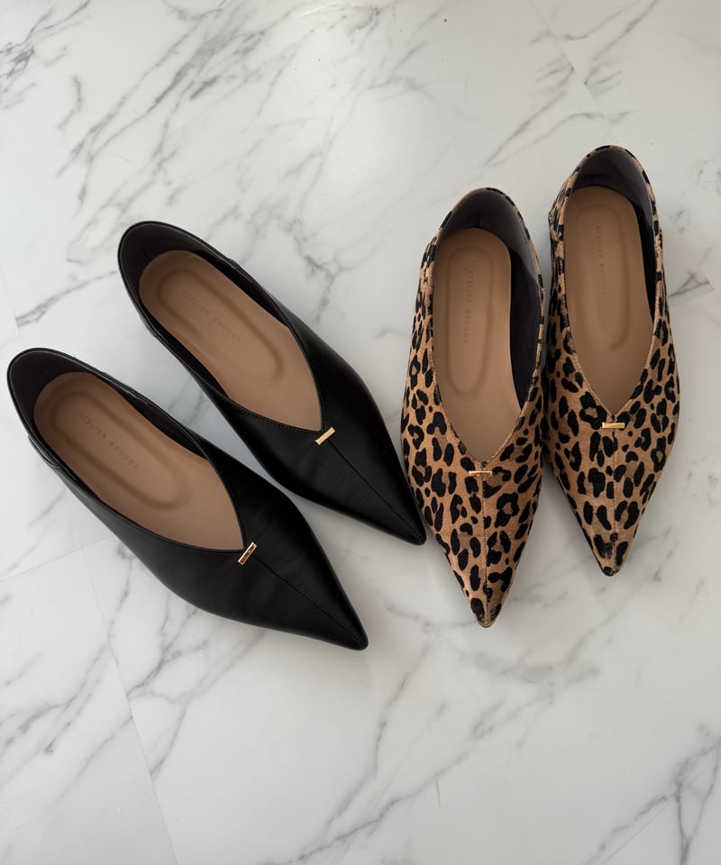 [極美品] アトリエブルージュメタルモチーフフラットシューズ ブラック 牛革 metal motif flat shoes | Un sourire.