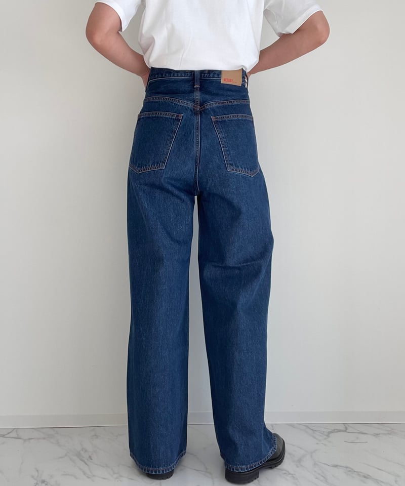 khy ワイドレッグデニム ブルー　カイリージェンナー　カイ KYLIE／NEEDBY heritage | Un sourire.