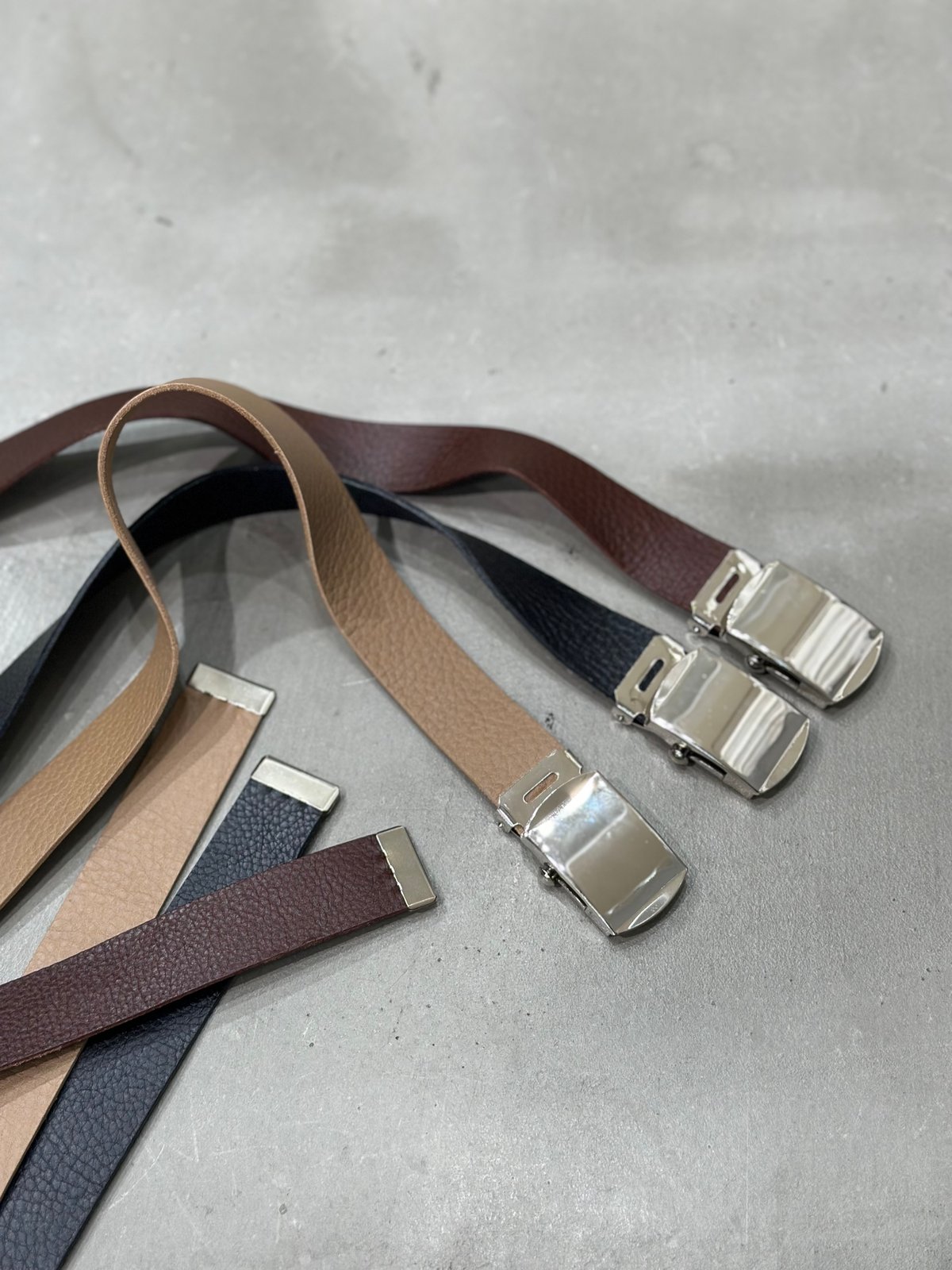 roller buckle belt | Un sourire