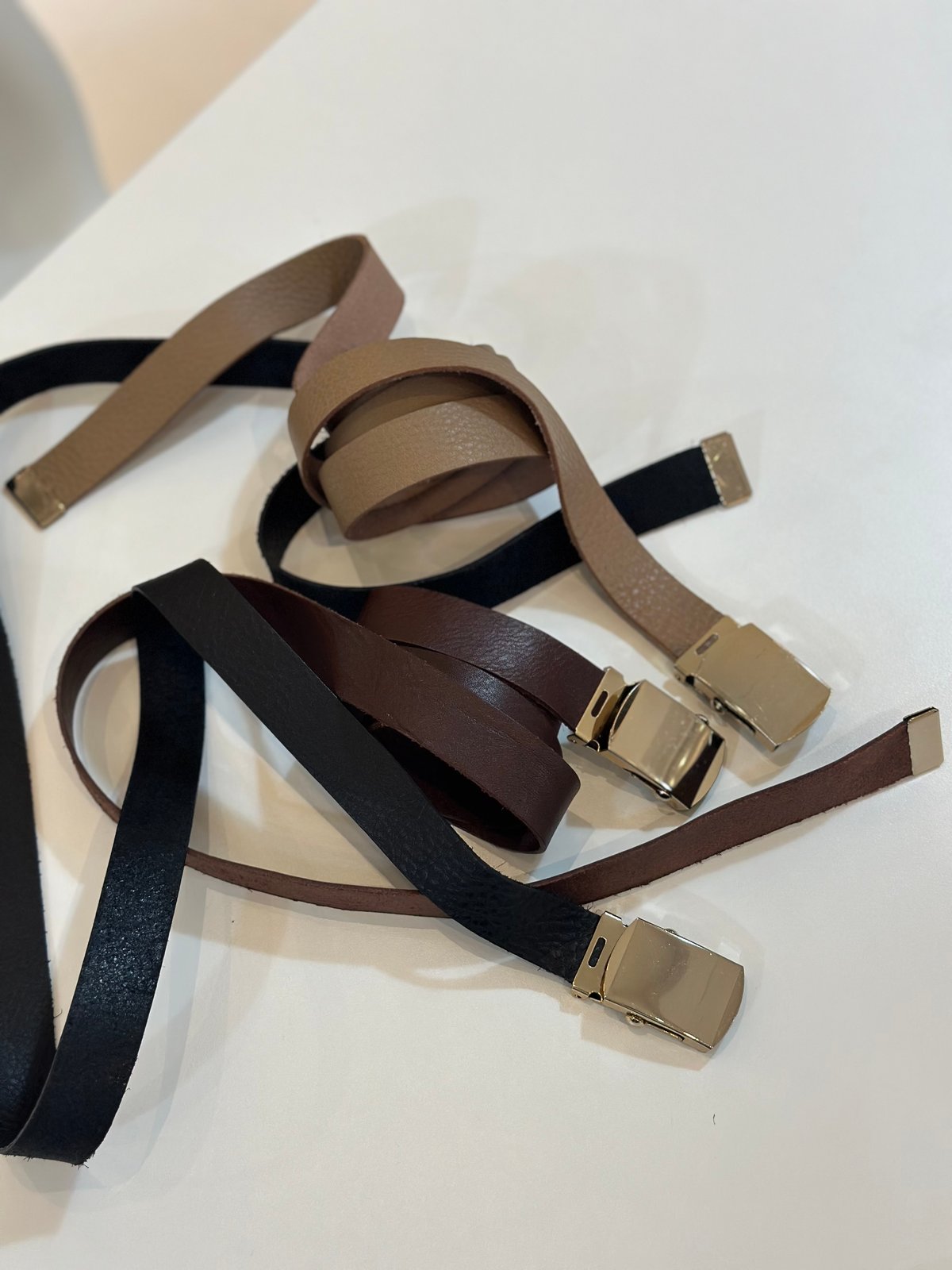 roller buckle belt | Un sourire.
