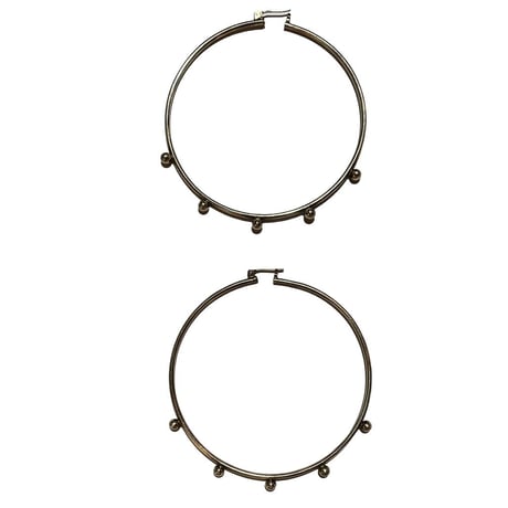 silver hoop Pierce  1