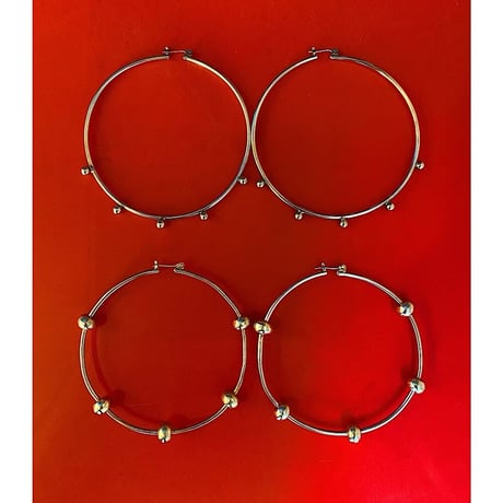 silver hoop Pierce  1