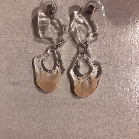 beige× clear earring