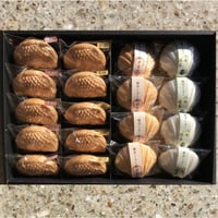 最中詰合せ(黒餡5個、白餡5個、小豆しるこ4個、抹茶しるこ4個)