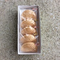 鯛最中　(黒餡３個、白餡2個)