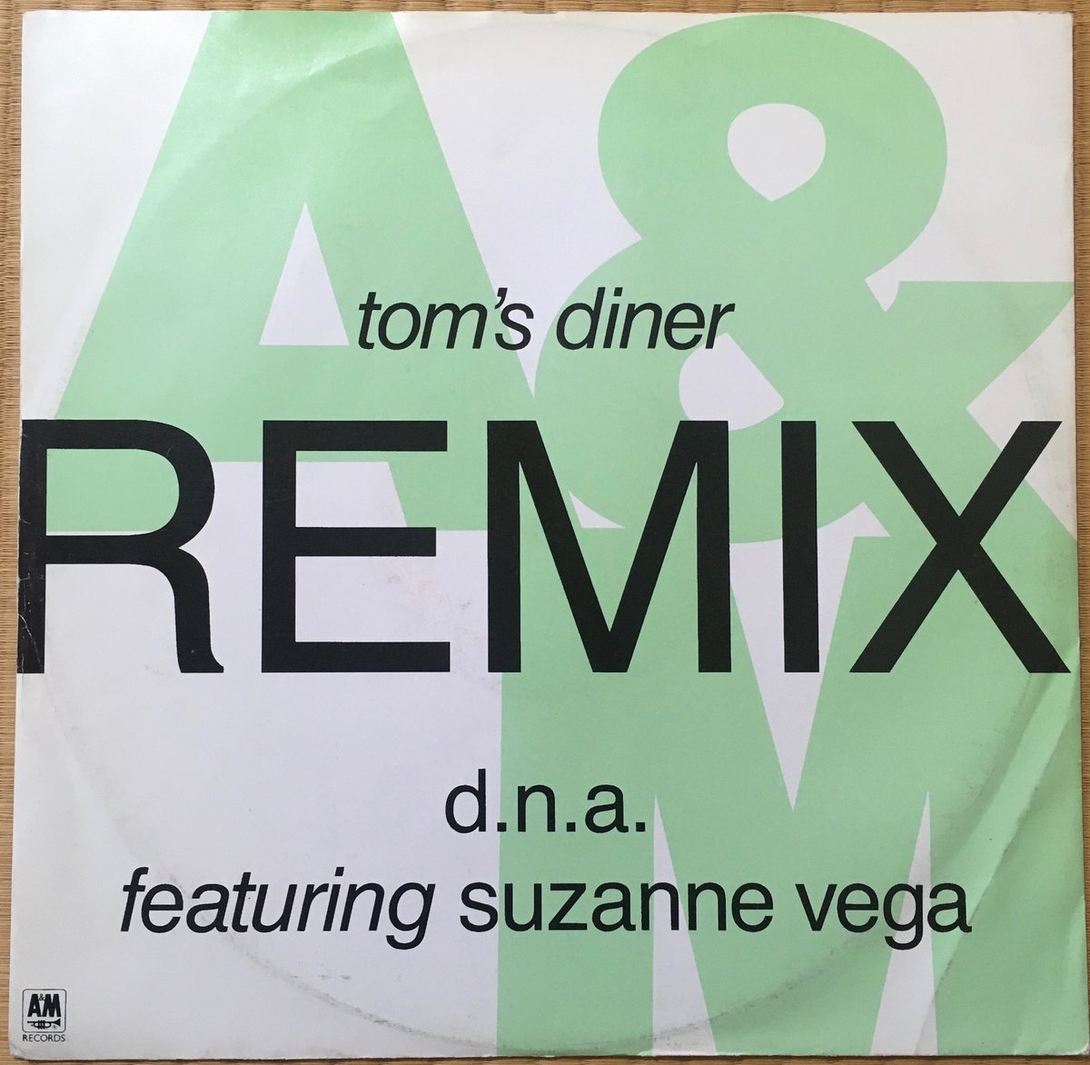 Tom's Diner Remix / D.N.A. Feat Suzanne Vega [U