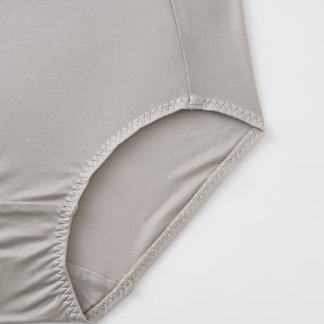 マキシショーツ