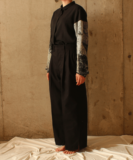 pt-34B / black wide pants