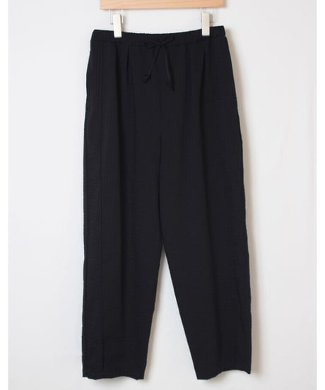 pt-32B / black navy pants