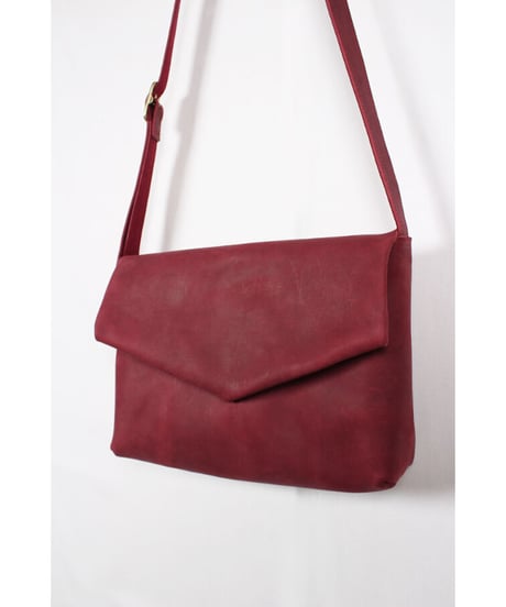 ac-20R7　　burgundy letter bag