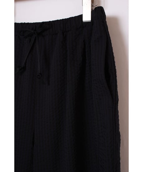 pt-32B / black navy pants