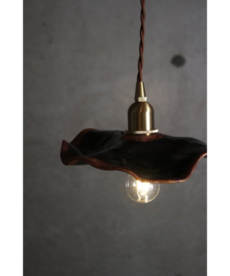 瀬戸物のランプシェ- ドです。 瀬戸物のランプシェ- ドです。 ceramic lampshade 03 | ohta store