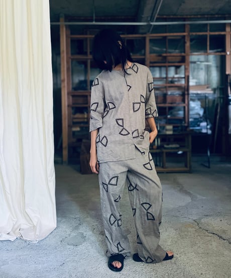 pt-49B brown gray shisyu pants