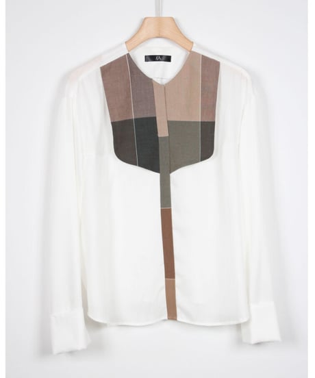 ohta - 未使用 ohta デザイン シャツ ブラウス ベージュ カジュアルシャツ オーバーシャツ 長袖 形態安定 ベージュ