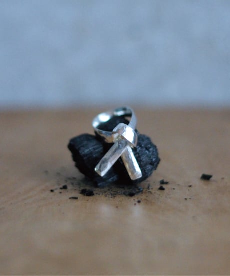 silver origami musubi