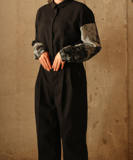 pt-34B / black wide pants