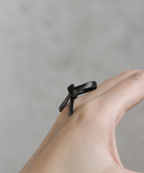 kuro origami musubi