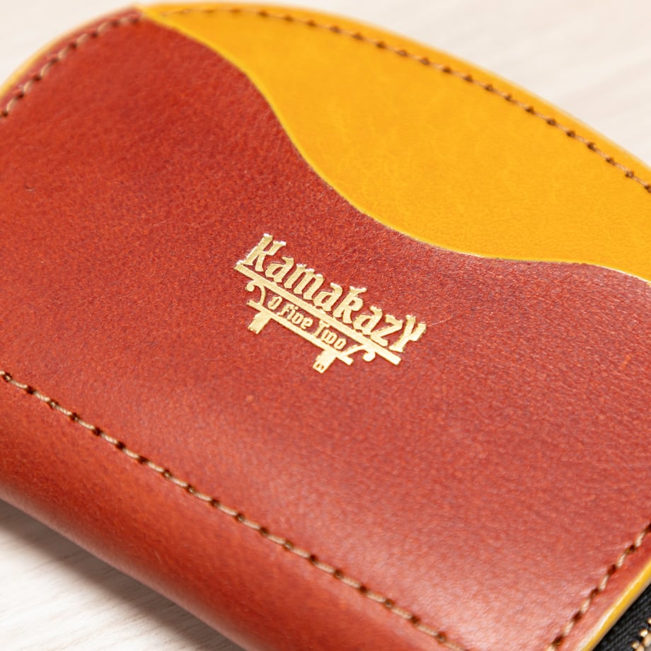 PLAQUE / ROUND ZIPPER WALLET | KAMAKAZY