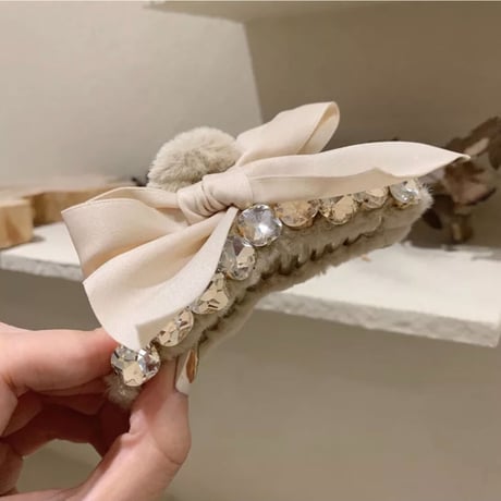 Ribbon fur barrette