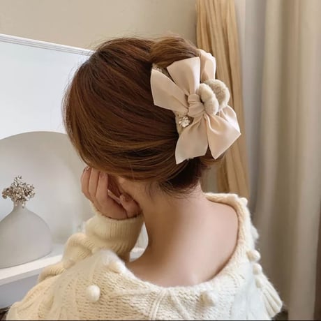 Ribbon fur barrette
