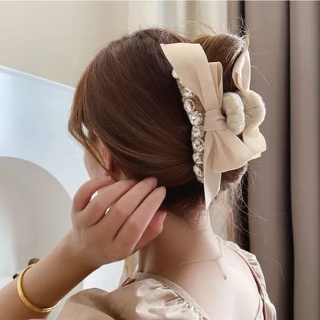 Ribbon fur barrette