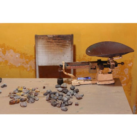 ＜準備中＞【 Atelier Lesson 仮予約申込 】　Amber Polishing Workshop  琥珀研磨