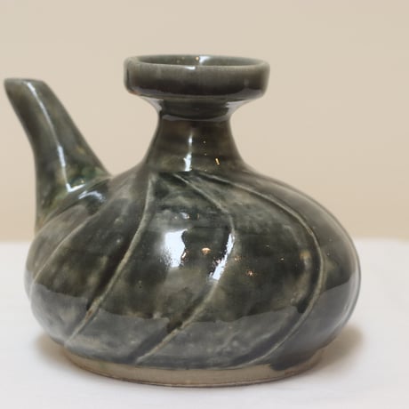 壺屋焼　カラカラ、酒盃 Amazon.co.jp: 壺屋焼 琉球 沖縄 末吉作 色絵カラカラ 徳利 酒器